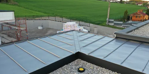 Alberndorf (OÖ) 2025 Edelstahldach Winkel